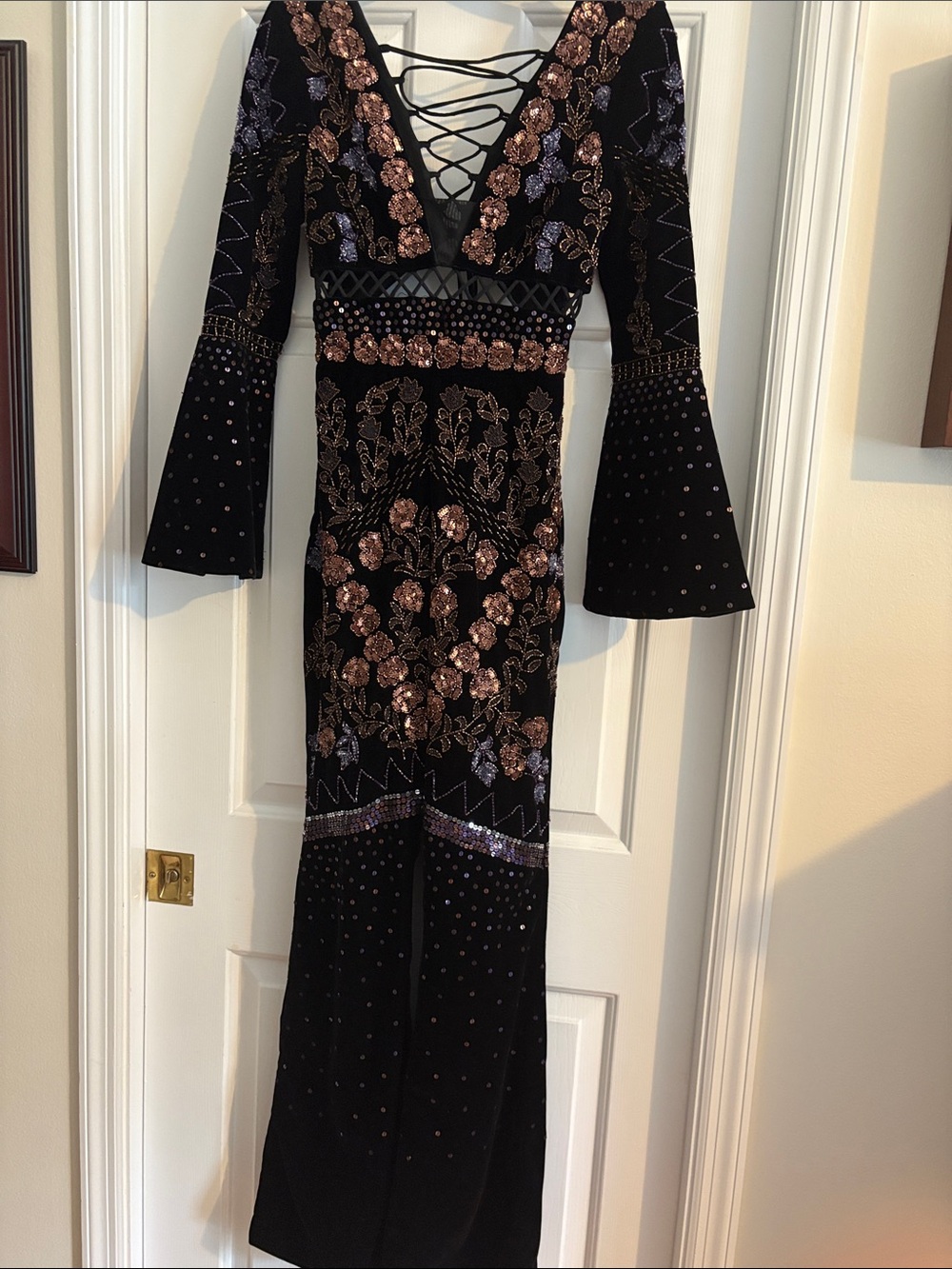 NASTY GAL BLACK, ROSE GOLD & BLUE SEQUIN JUMPSUIT. SIZE 4. BACK LACEUP & ZIPPER. - Picture 10 of 14